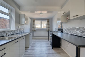 Kitchen/Diner- click for photo gallery